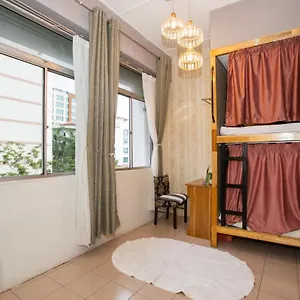 Escape Backpackers Kk , Kota Kinabalu Ma­lay­sia